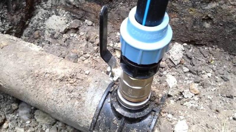 Врезка в водопровод под давлением ту