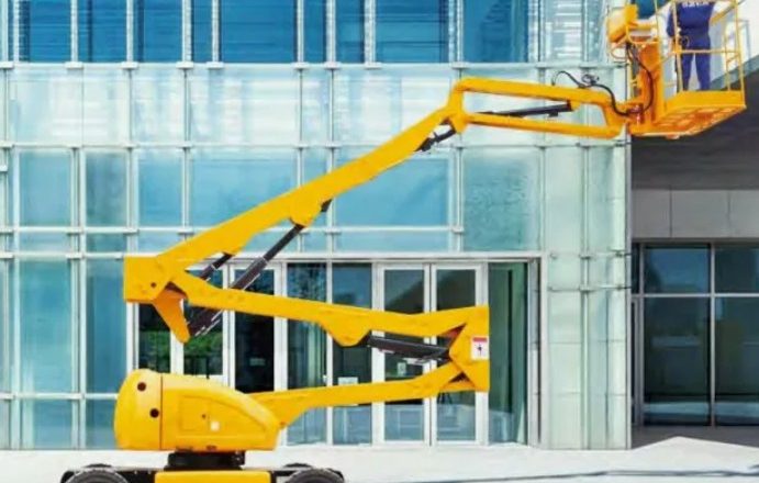 Аренда самоходных подъемников: как сократить срок монтажа без потери качества